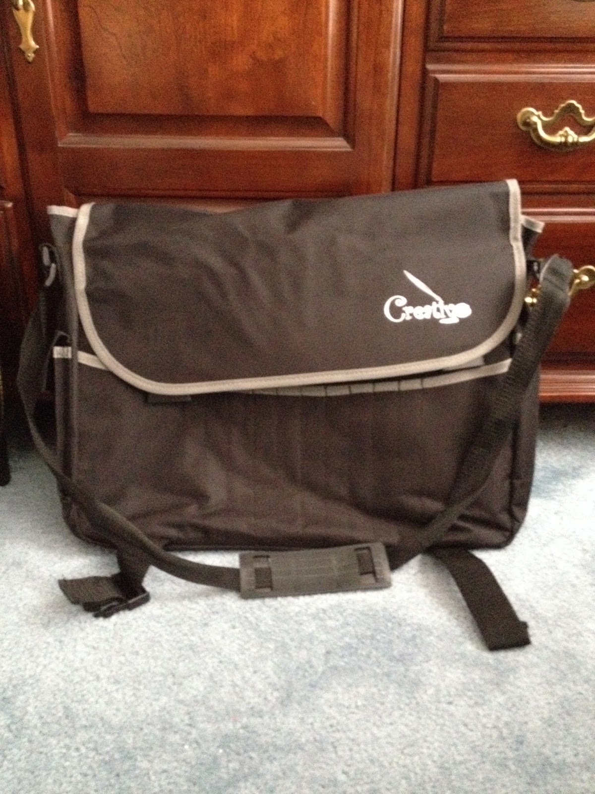 Art Supply Review Creativo Artist's Messenger Bag