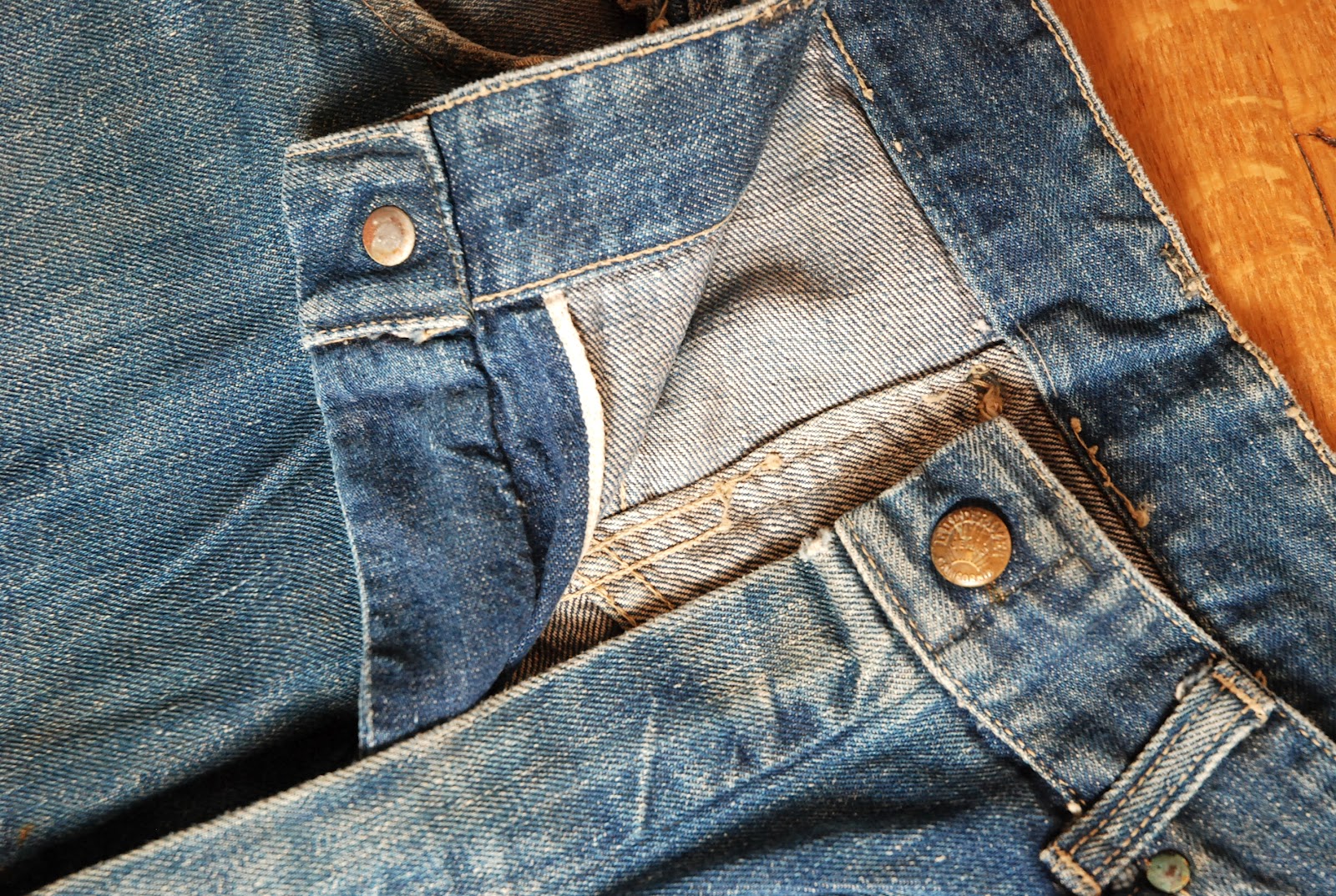 The Vintage Catalogue 50's GOLD RIVET JEANS OF CALIFORNIA, AMERICA'S