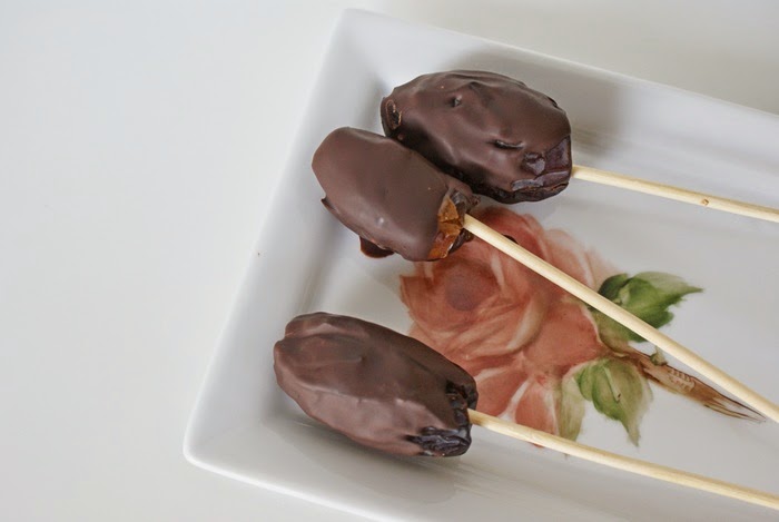 chocolate glazed dates vegan datteri