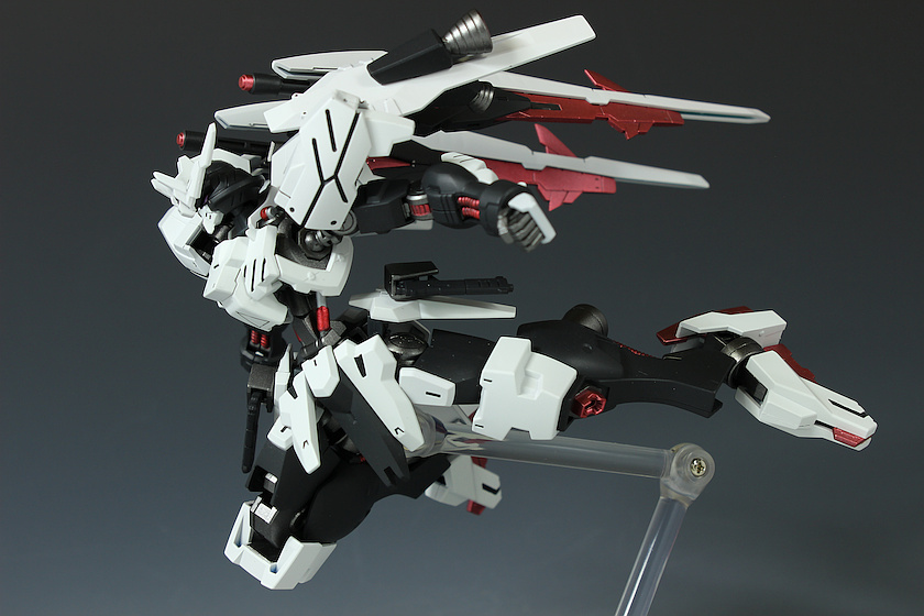 Painted Build: HG 1/144 Gundam Vidar [White]