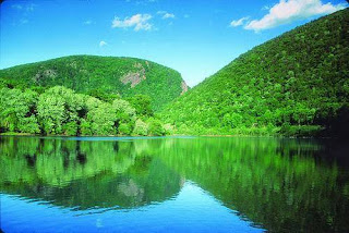 Delaware Water Gap National Recreation Area (Best Honeymoon Destinations In USA) 5
