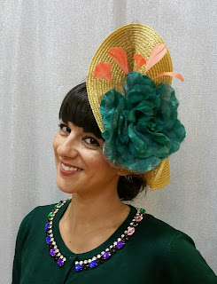 Tocado de straw y flores