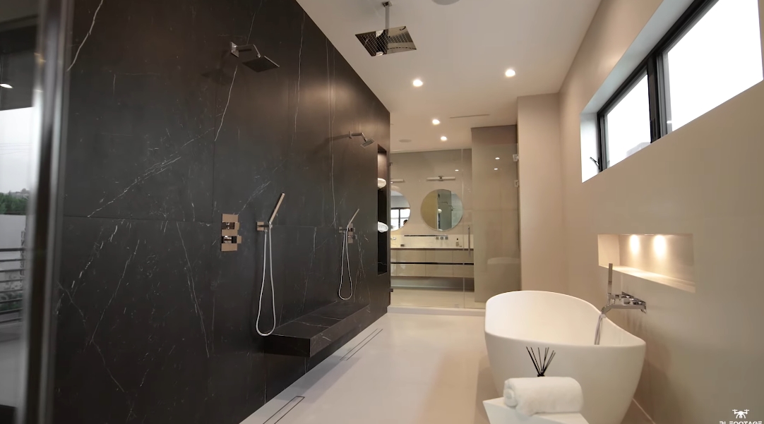 32 Interior Design Photos vs. 831 N Curson Ave, Los Angeles Luxury Home Tour