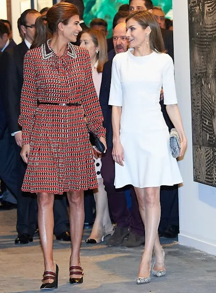 Queen Letizia style Madmacarena python snake clutch, wore Magrit snake printed pumps