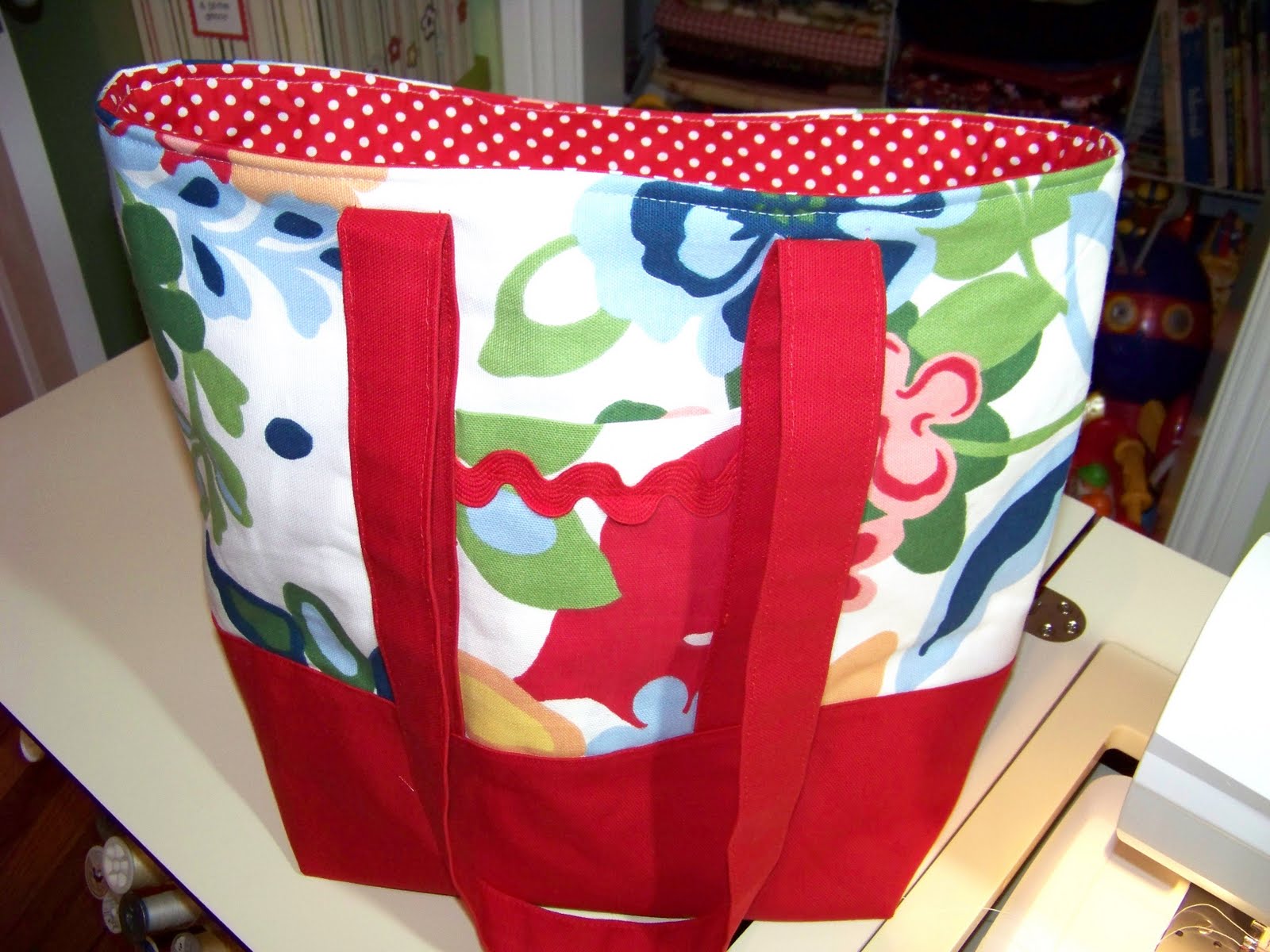 Sew Much 2 Luv: Mother's Day Tote Bag
