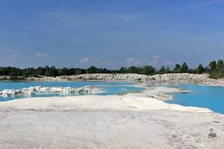 danau kaolin belitung