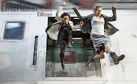 Still of Shailene Woodley and Zoe Kravits in Divergent