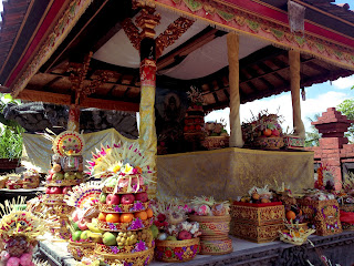 Galungan Day Offerings At Dalem Temple Ringdikit North Bali