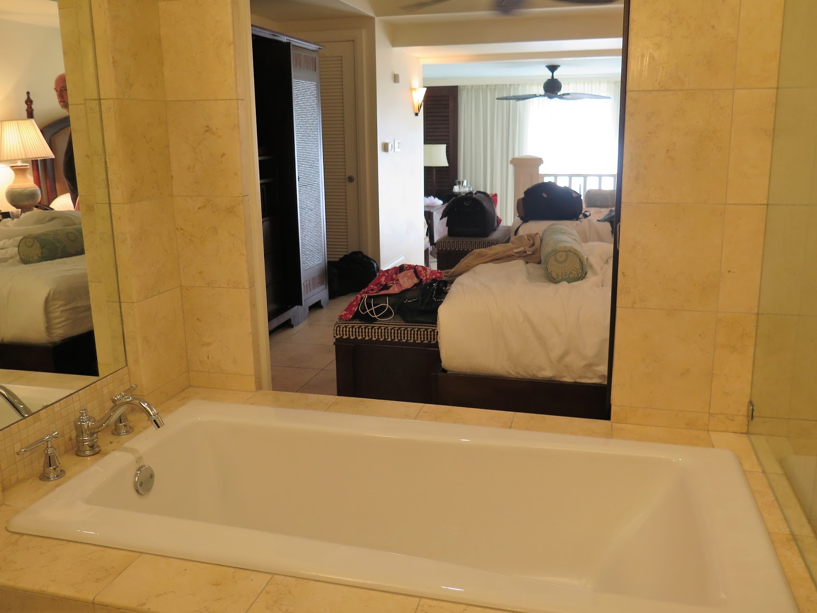 Dogs Luv Us And We Luv Them A Tale Of Two Dog Friendly Hotels