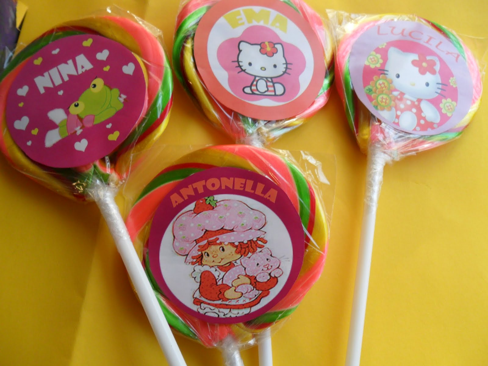 PAKA PIKA PUKA: PALETAS PERSONALIZADAS