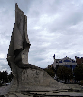 το μνημείο της Γιουγκοσλαβίας στη Στρούγγα