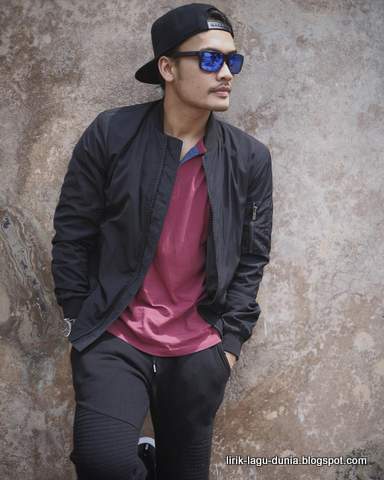 Foto Baru Randy Pangalila Foto Baru Randy Pangalila