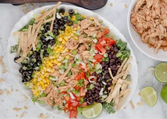 CHICKEN TACO SALAD WITH SALSA RANCH DRESSING