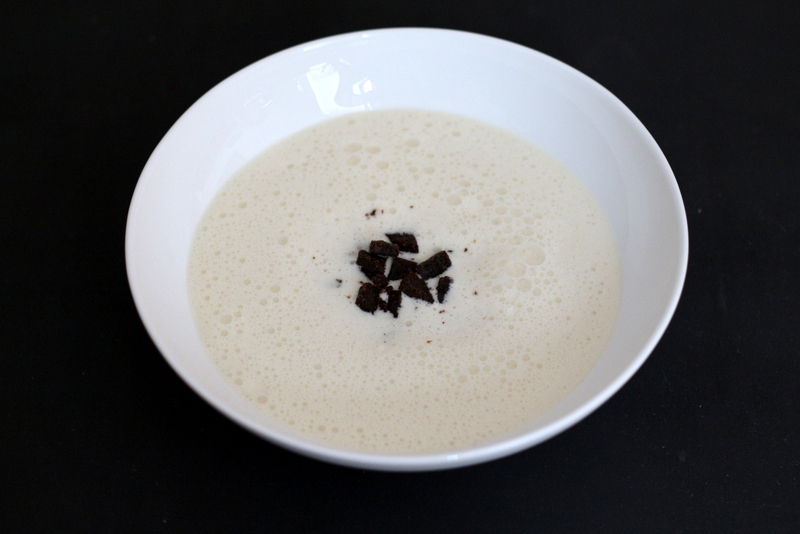 Rheinhessische Handkässuppe mit Schwarzbrotkrachelscher im Supperclub | Arthurs Tochter Kocht by Astrid Paul