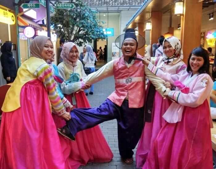28 Tempat Wisata di Bandung Paling Populer, Instagrammable dan Kekinian tempat wisata di bandung, daftar tempat wisata di bandung timur, objek wisata alam di bandung timur, objek wisata di daerah ciwidey bandung, obyek wisata di bandung barat, obyek wisata di bandung terbaru, tempat wisata alam di bandung 2018, tempat wisata anak bandung timur terbaru 2018, tempat wisata anak di bandung terbaru 2018, tempat wisata anak di bandung barat, tempat wisata anak di bandung murah, tempat wisata anak di bandung selatan, tempat wisata anak di bandung timur, tempat wisata bagus di bandung selatan, tempat wisata baru di bandung timur, tempat wisata ciwidey bandung 2018, tempat wisata di bandung barat yang murah 2018, tempat wisata di bandung daerah ciwidey, tempat wisata di bandung jawa barat, tempat wisata di bandung lembang dan sekitarnya, tempat wisata di bandung lembang farmhouse, tempat wisata di bandung lembang floating market, tempat wisata di bandung lembang maribaya, tempat wisata di bandung lembang yang bagus, tempat wisata di bandung lembang yang murah, tempat wisata di bandung murah dan bagus, tempat wisata di bandung selatan, tempat wisata di bandung terbaru dan murah, tempat wisata di bandung terbaru oktober 2018, tempat wisata di bandung terbaru untuk anak, tempat wisata di bandung terkini, tempat wisata di bandung timur, tempat wisata di bandung timur yang murah, tempat wisata di bandung yang bagus di malam hari, tempat wisata di bandung yang murah 2018, tempat wisata di bandung yang murah dan menarik, tempat wisata di bandung yang murah dan terjangkau, tempat wisata di bandung yang murah dan unik, tempat wisata di bandung yg murah dan indah, tempat wisata di banjaran bandung selatan