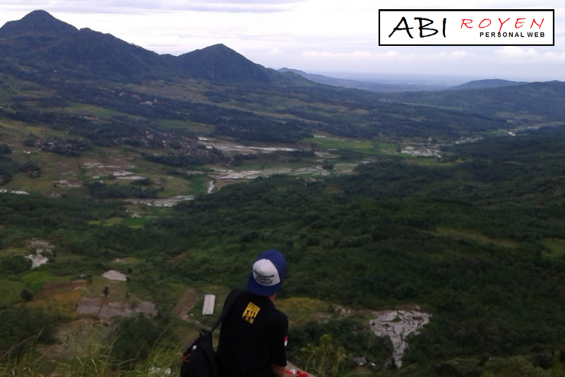 Tempat wisata di Lembang Bandung Gunung Batu Tempat%2Bwisata%2Bdi%2BLembang%2BBandung%2BGunung%2BBatu 26 Tempat Wisata di Lembang Bandung yang Paling Wajib Dikunjungi