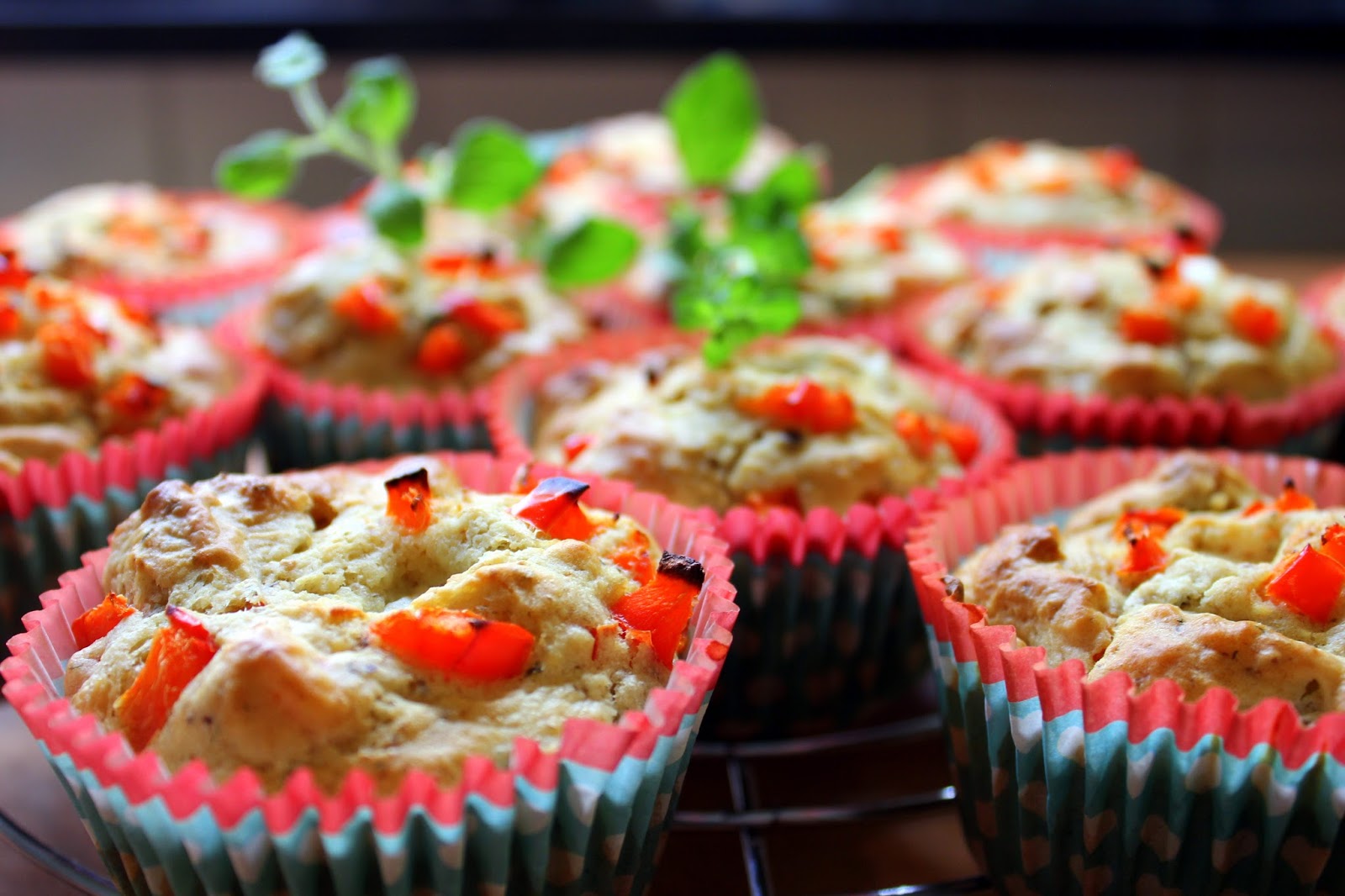 Mijn kookdagboek: Hartige muffins met paprika, olijven en fetakaas