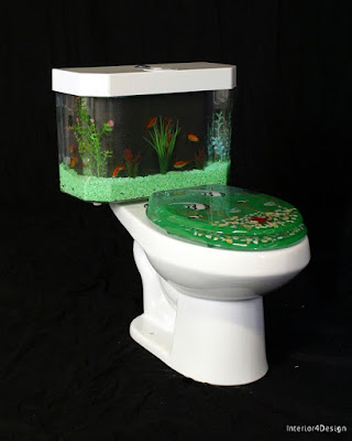 Fantastic Aquarium Design on Toilet Tank