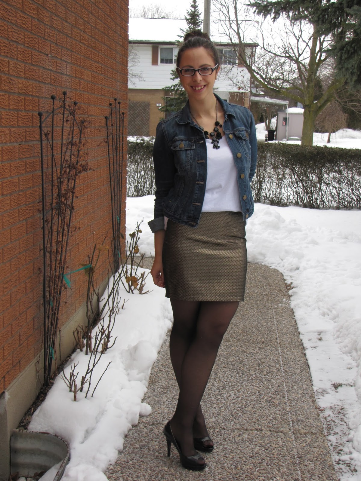 Styling tights with the Aztec blazer - Fashionmylegs : The tights and  hosiery blog