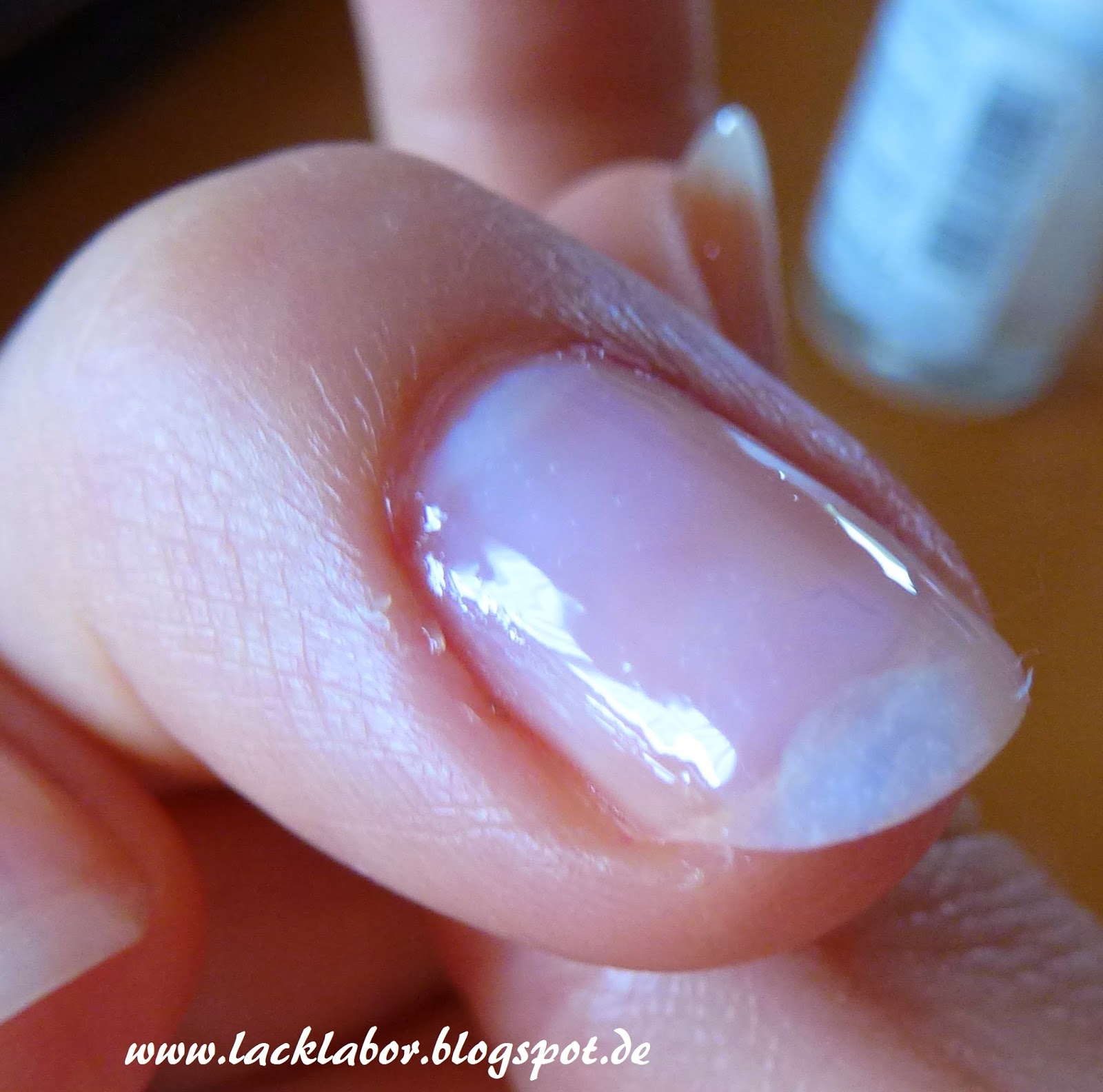 Lack Labor Essence Studio Nails XXL Nail Thickener im Test