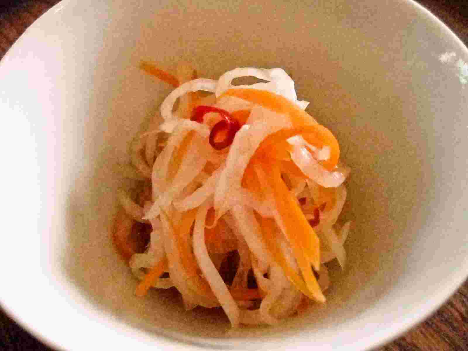 Recipes for Tom Namasu / daikon radish and carrot in citrus vinegar