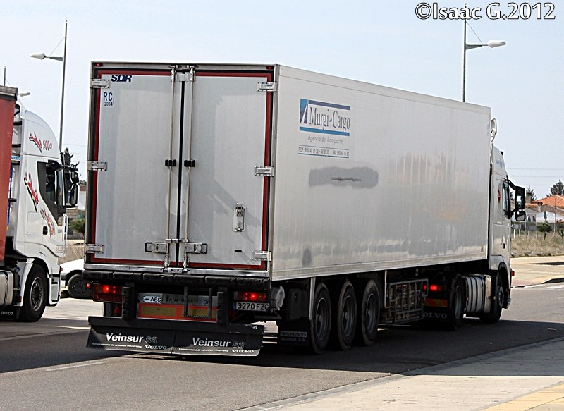 Copricruscotti Per Volvo FH2: Compatibile 2002-2008, Colore Rosso, Materiale PVC Resistente - Foto 10