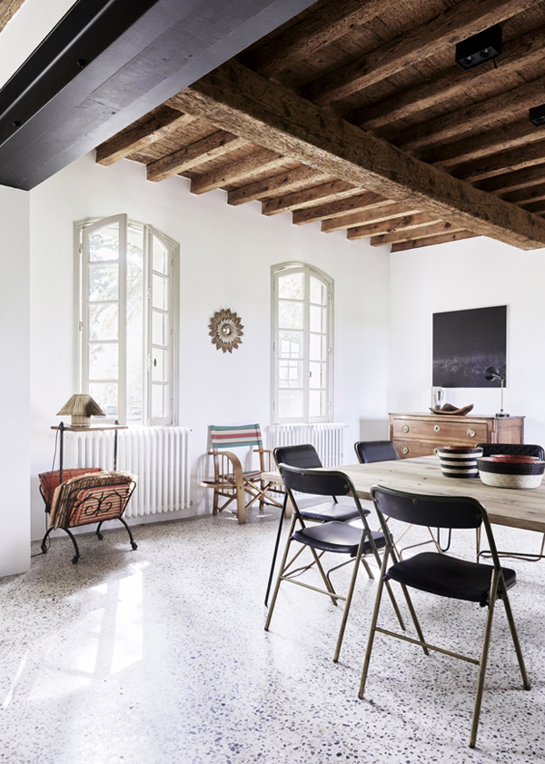 Modern French Farmhouse Style {Home Decor Inspiration ... Modern French Farmhouse Style Home Decor Inspiration