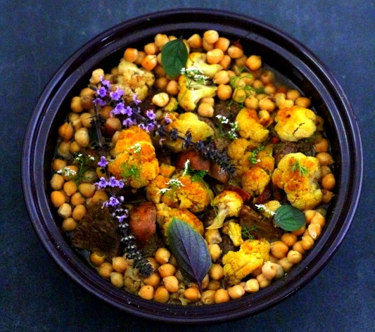 Lammtajine mit Blumenkohl, Goji-Beeren und Lumi Basra | Arthurs Tochter Kocht by Astrid Paul