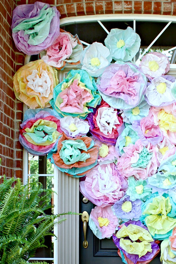 SIMPLE AND INEXPENSIVE PARTY, SHOWER, AND BANQUET DECOR {TISSUE PAPER  FLOWERS}
