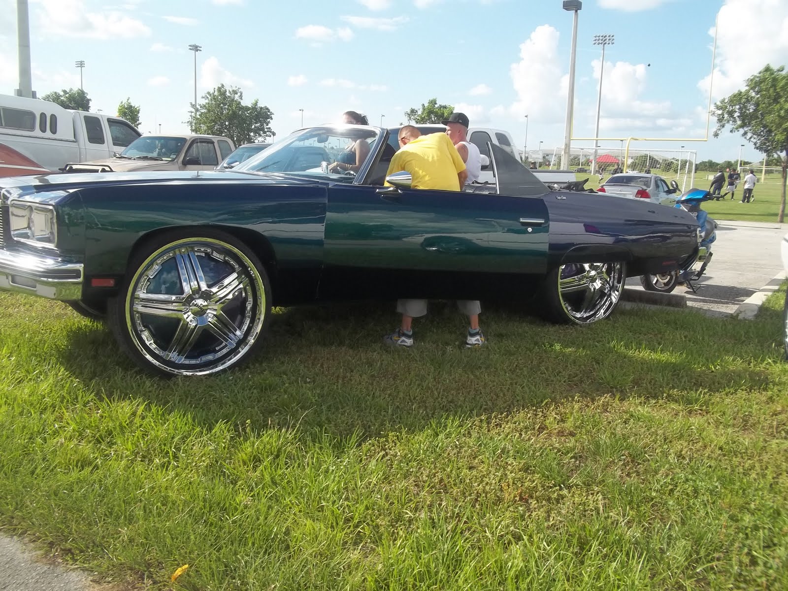 PHOTOGRAPHY BY MIAMIEARL Car show in Lauderdale