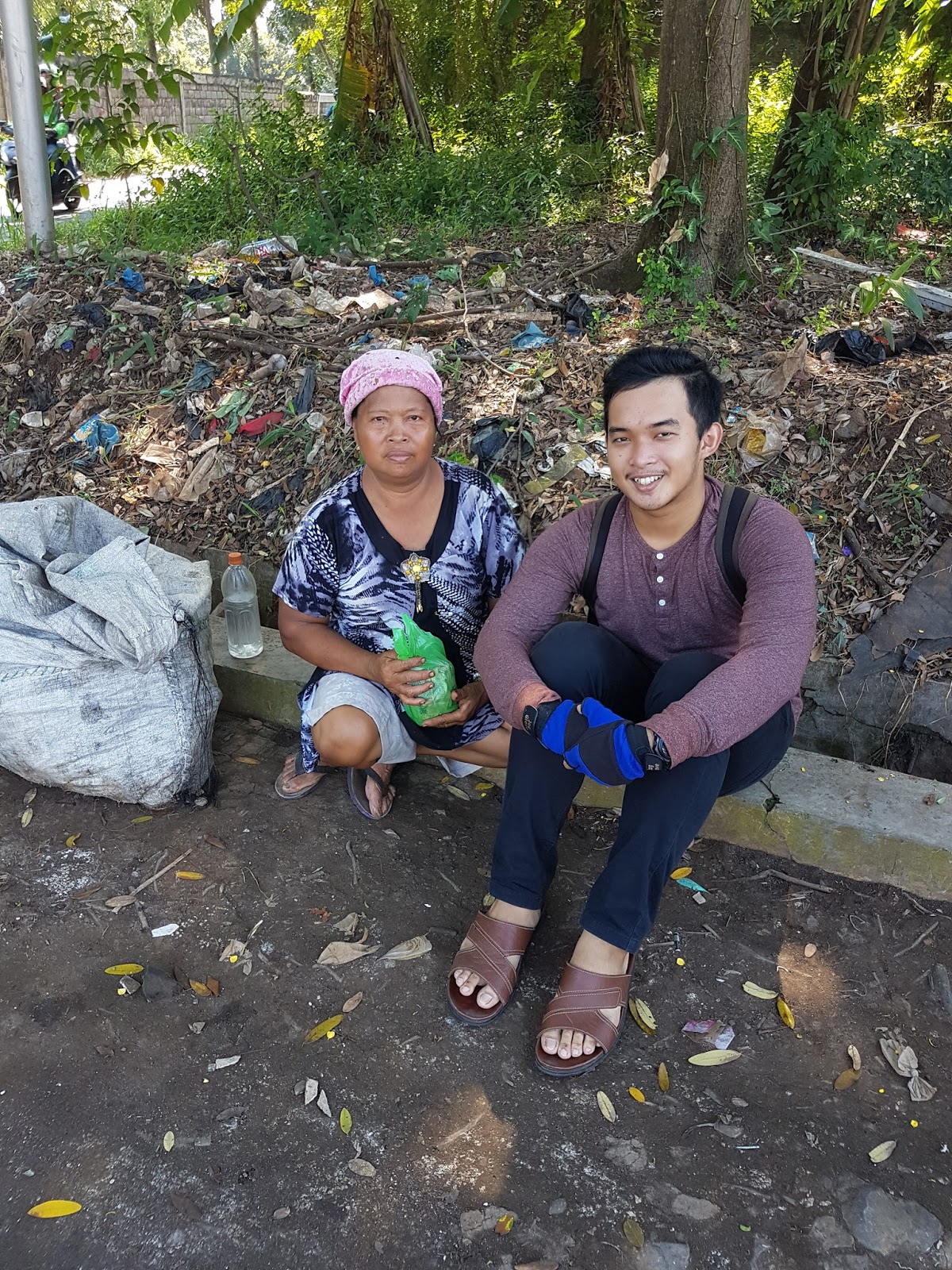 Contoh Mengembangkan Sikap Saling Mencintai Sesama Manusia