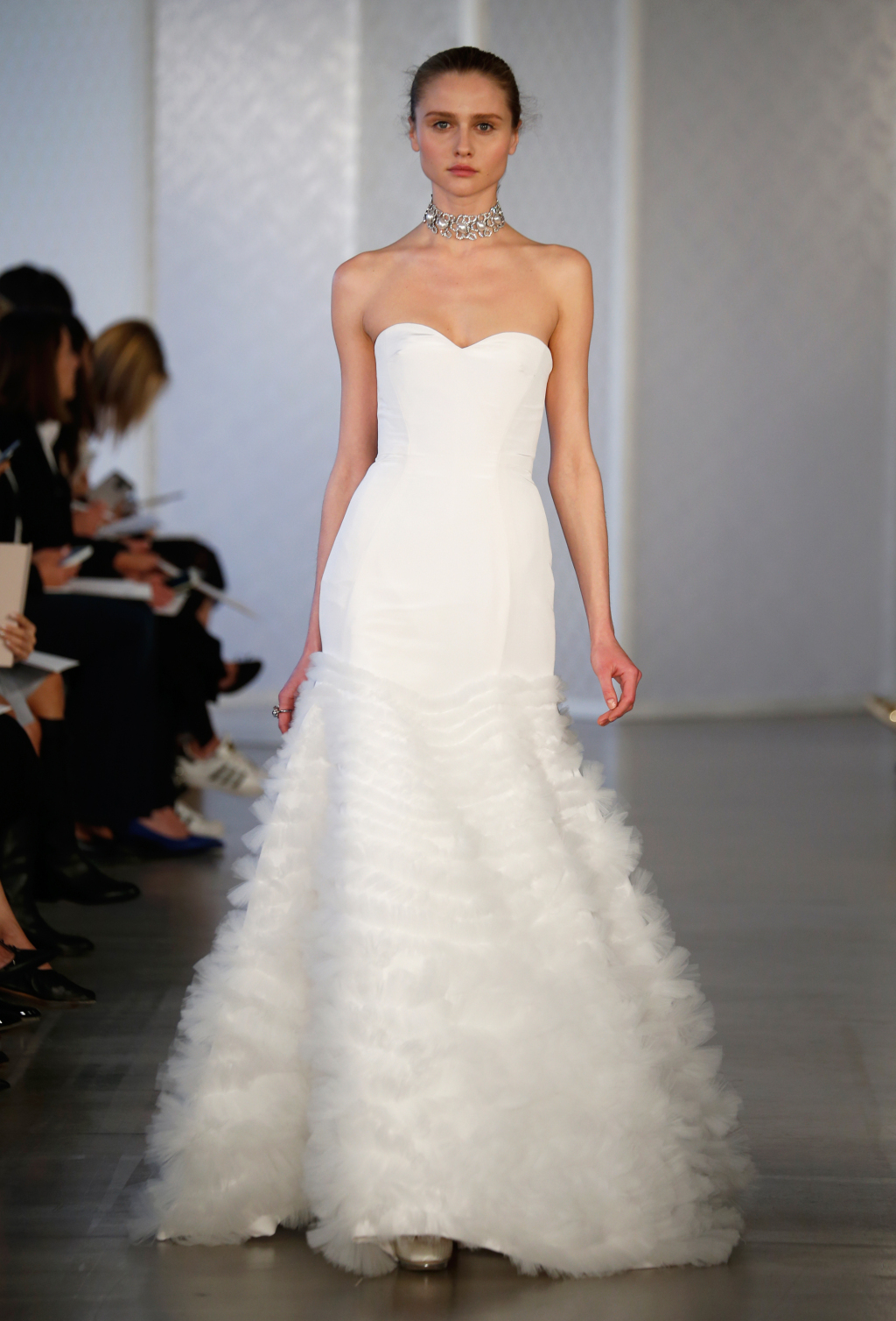 oscar de la renta fall 2017 bridal