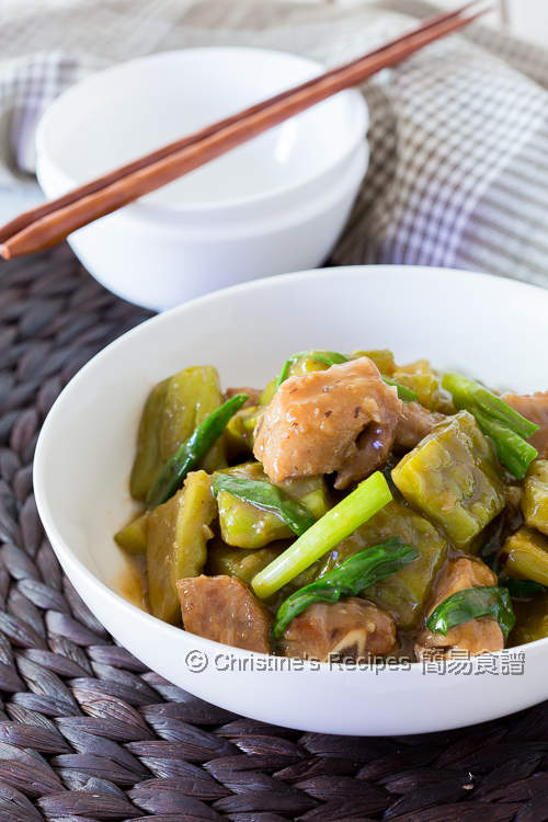 苦瓜炆排骨 Braised Pork Ribs with Bitter Melon01