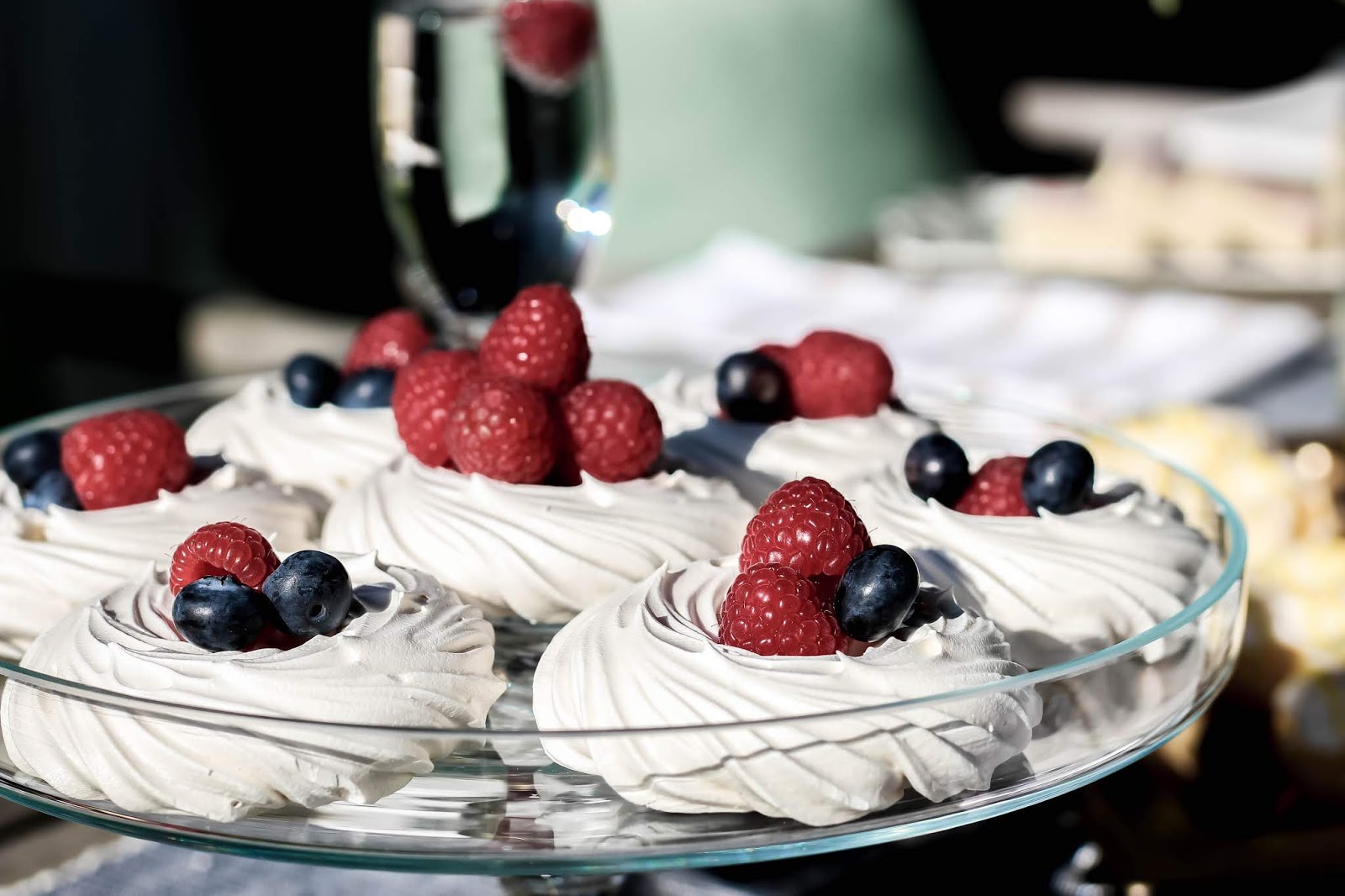 Meringues Stying Styling Meringues with Blueberries and Raspberries