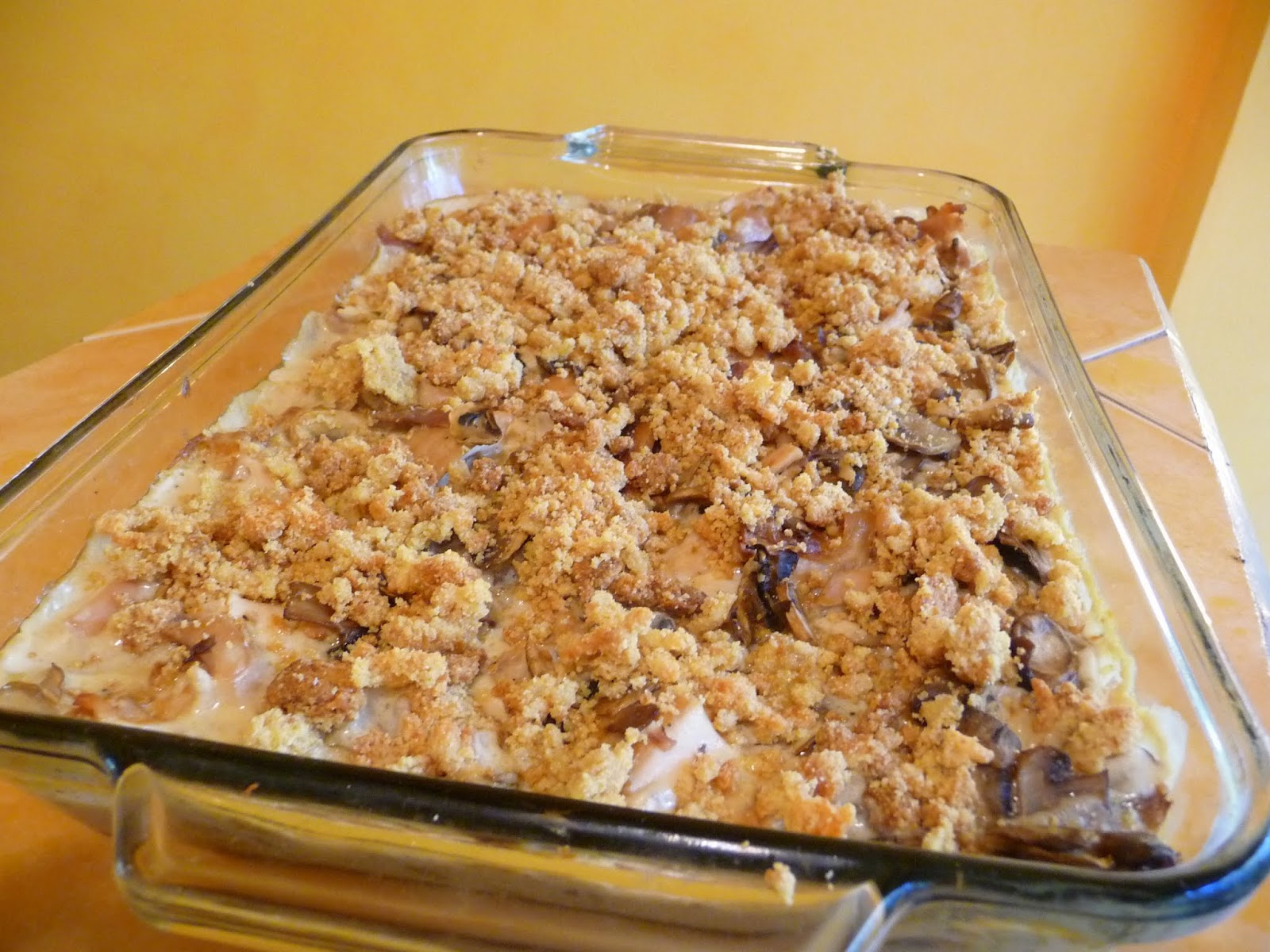 CREAMY CHICKEN MUSHROOM CASSEROLE