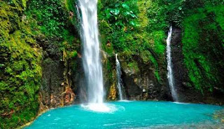 gambar foto air terjun dua warna