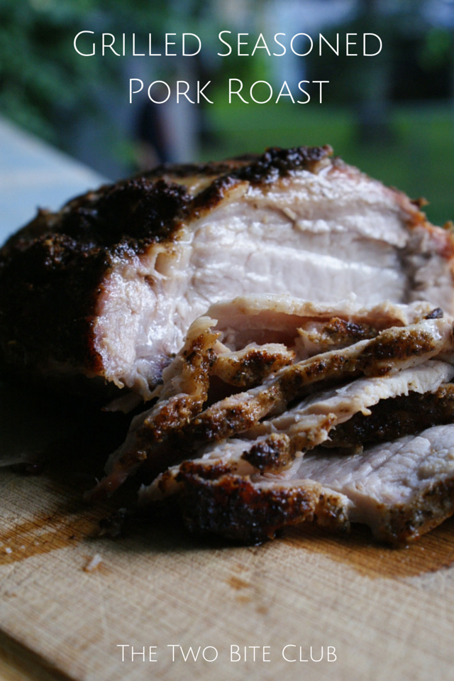 Grilled Seasoned Pork Roast | thetwobiteclub.com