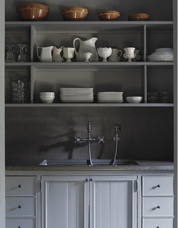 paint my kitchen cabinets Grey