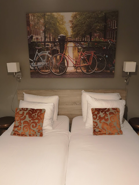 Mi viaje por Holanda, Bélgica y Alemania 04 hotel amsterdam