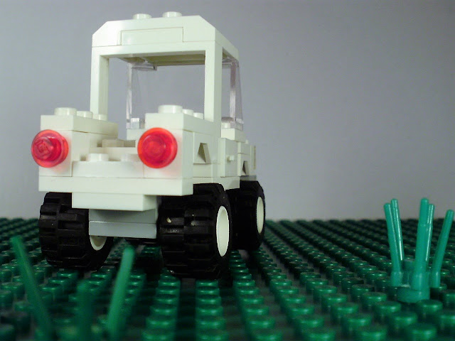 MOC LEGO duas gerações Land Rover