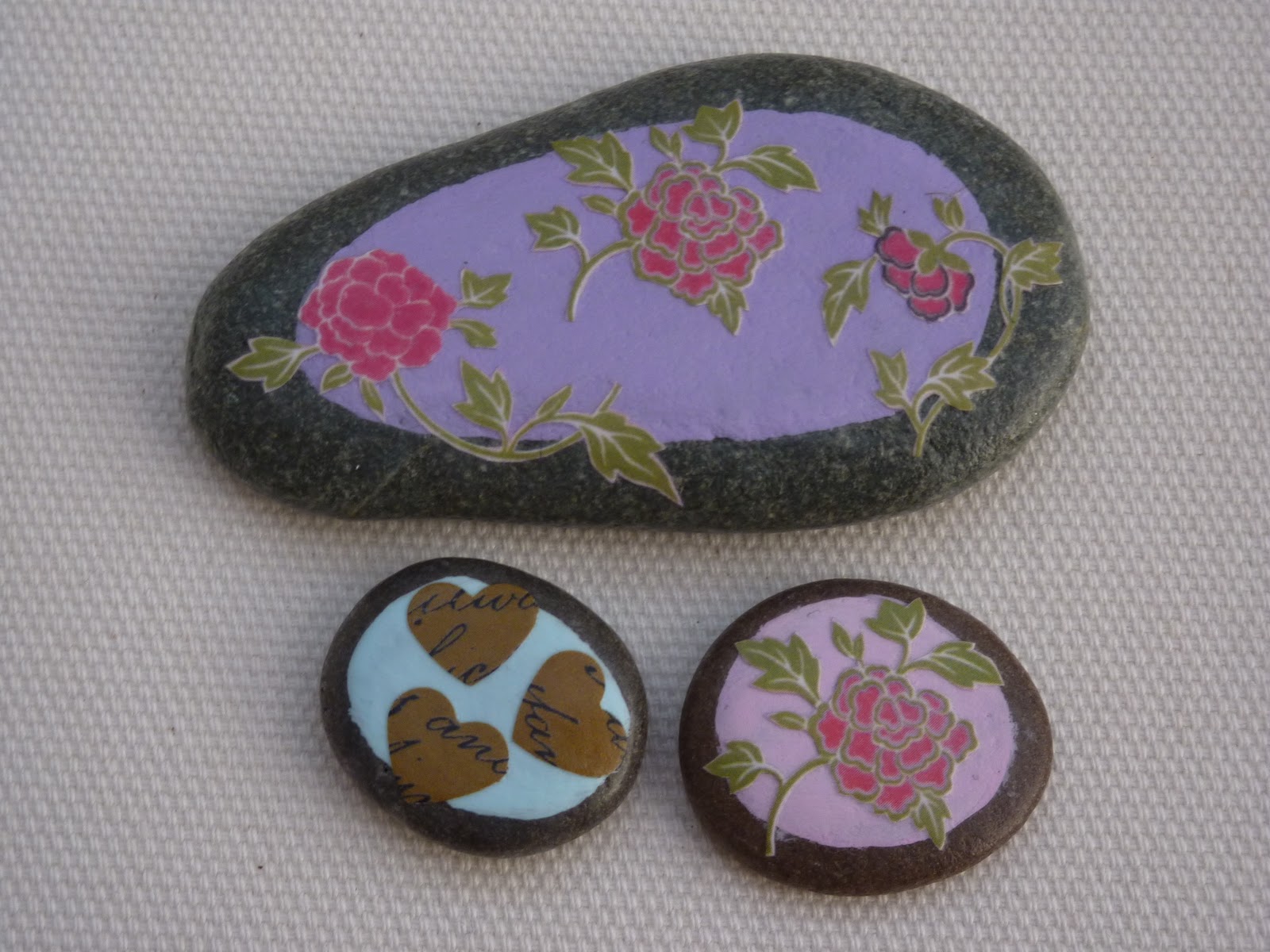 65 DECOUPAGE PAPER WEIGHT