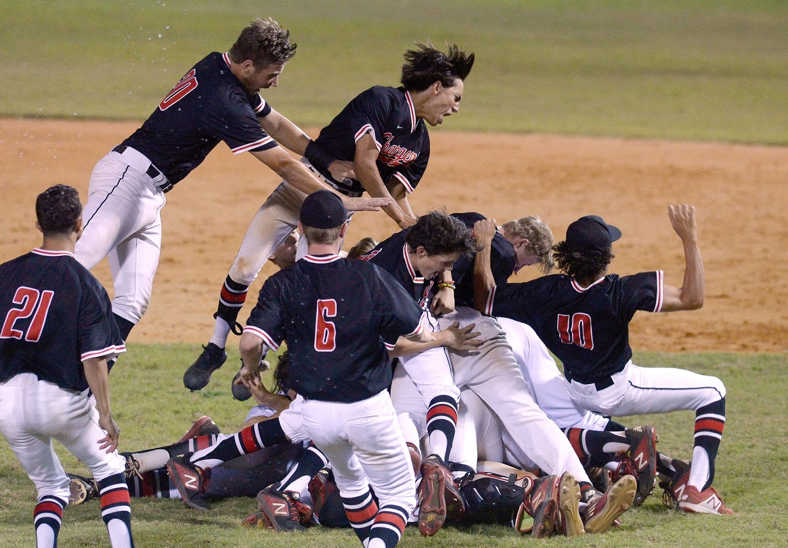 Strawberry Crest punches return ticket to final four