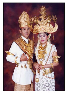 http://senibudaya12.blogspot.com