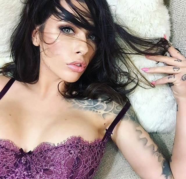123 Gambar Cewek Cantik Bertato Paling HOT Dan Seksi, Bisa Untuk Wallpaper Android