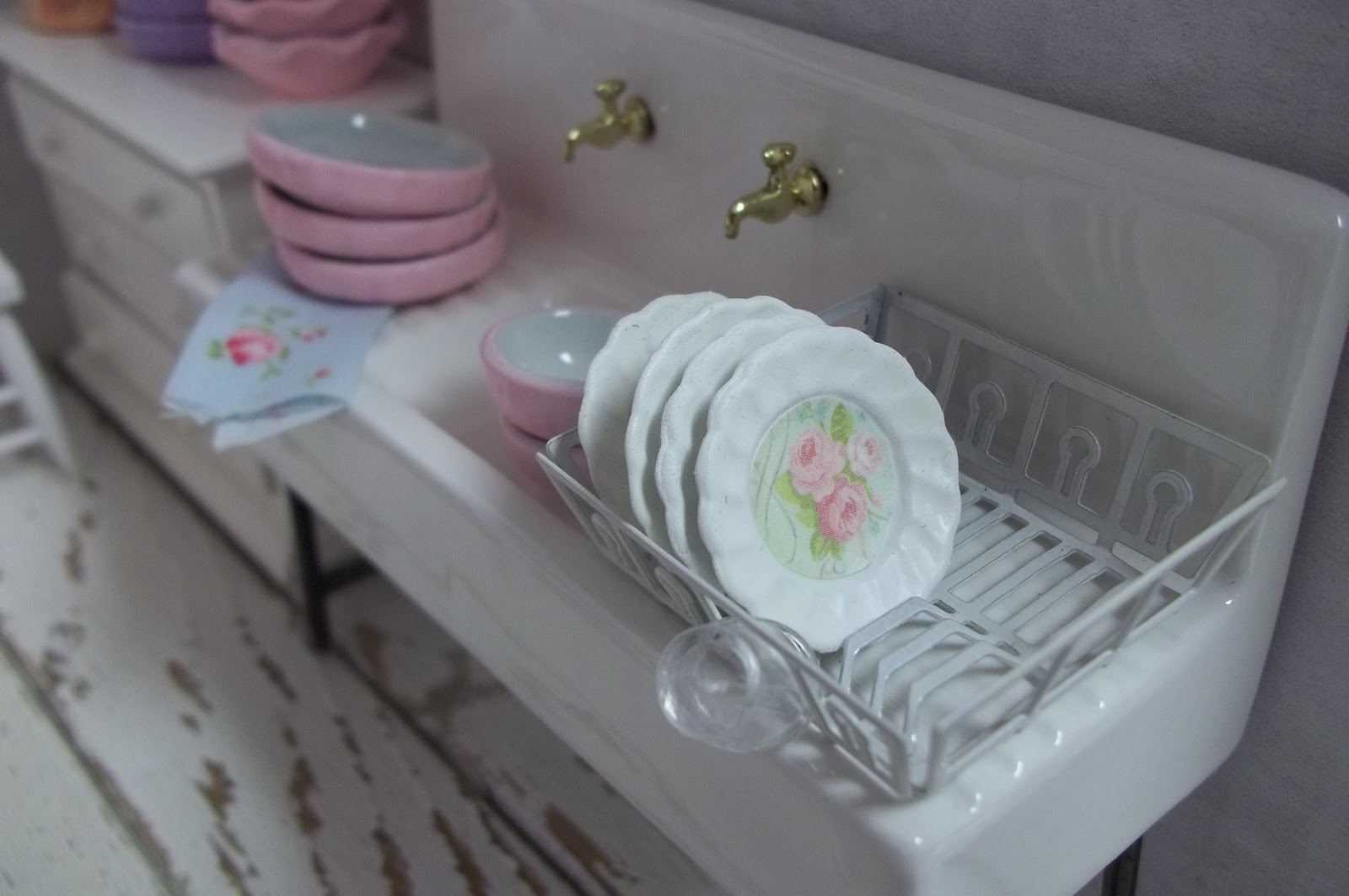 Ribbonwood Cottage Shabby Chic Miniature dishes, sink and hutch