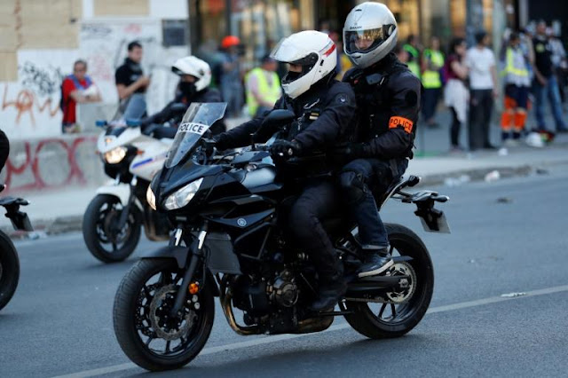 1%2B20%253A04%253A2019%2Bparis%2Bunite%25CC%2581%2Bmobile%2Bmotocycliste.jpg