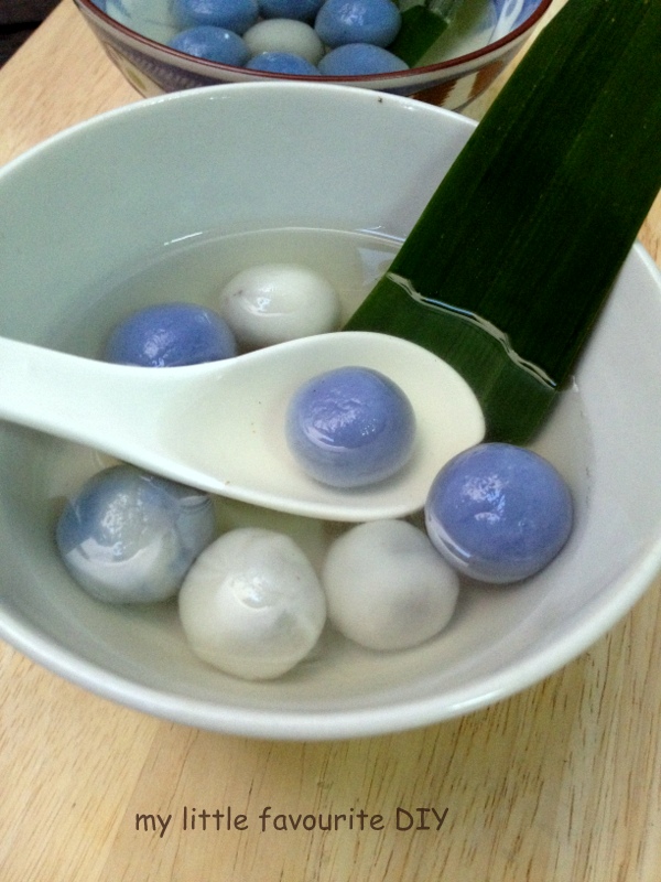 my little favourite DIY Blue Pea Flower Glutinous Rice Balls with