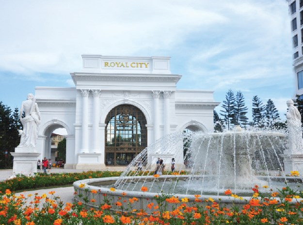 Cư dân Royal City từ nay sẽ “dễ thở” hơn khi lưu thông dọc trục đường Nguyễn Trãi Cư dân Royal City từ nay sẽ “dễ thở” hơn khi lưu thông dọc trục đường Nguyễn Trãi