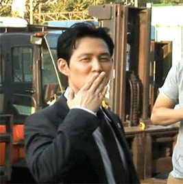 웃을 때 소년같이 웃는 이정재 .jpg | 인스티즈