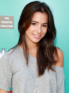 Josie Loren